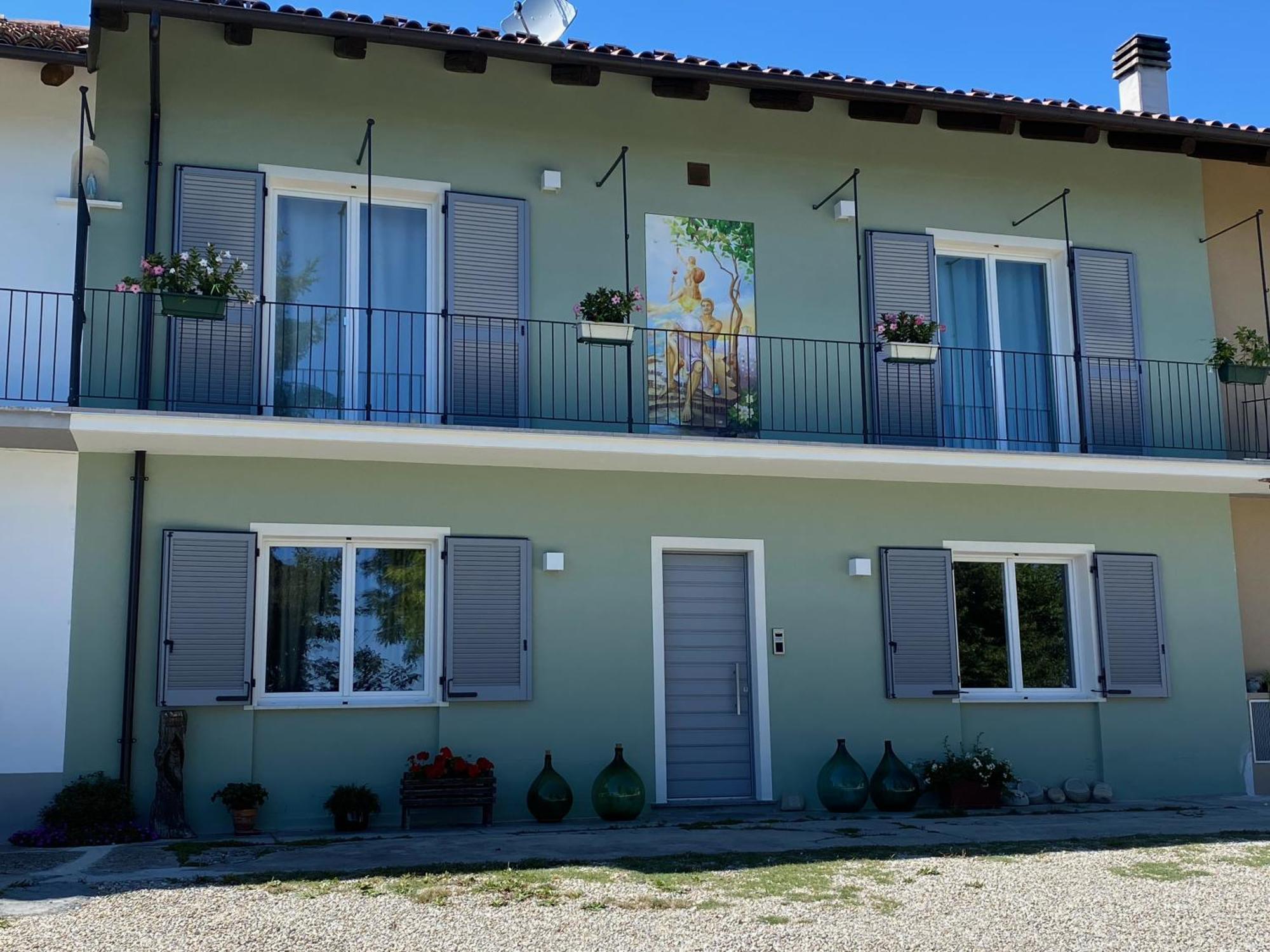 Moncrivel Rooms & Relax Benevello Kültér fotó